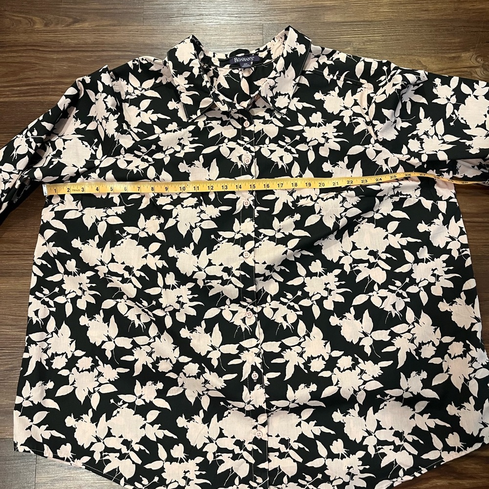 NWOT Roamans Plus Size Women Buttons DownShirt Long Sleeve Cotton Blend Size 30W - Picture 10 of 12
